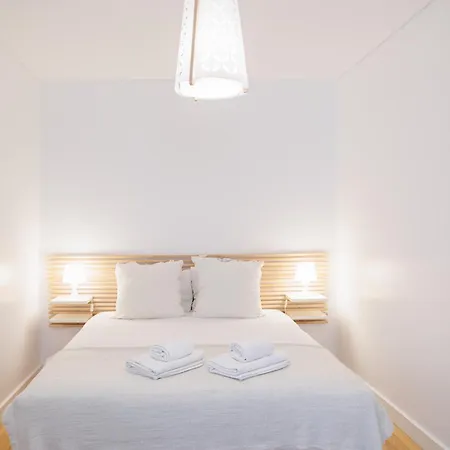 Sunny Terrace Lapa Santos 아파트 리스본