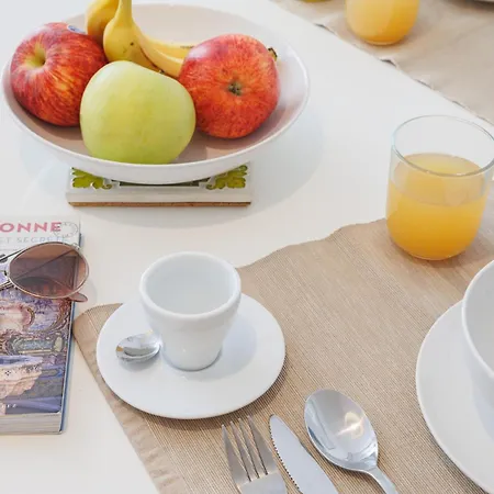 Sunny Terrace Lapa Santos * 리스본